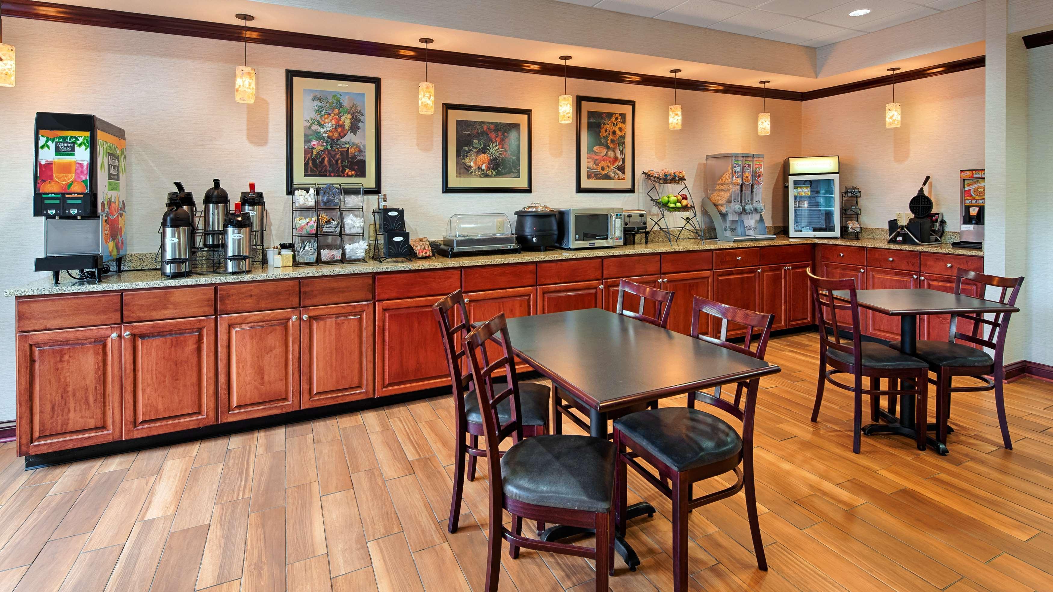 Best Western Of Wise Exterior foto