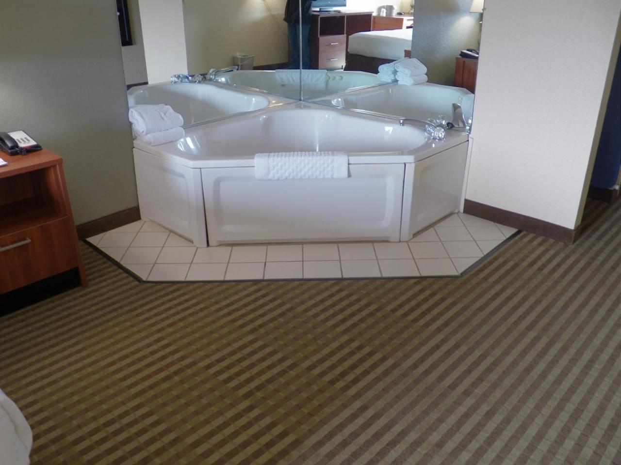 Best Western Of Wise Exterior foto